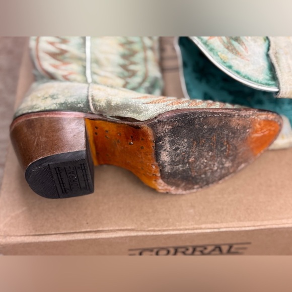 Corral Turquoise and Brown Western Boots Size 7M - Picture 4 of 11